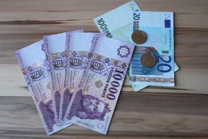 Családoknak évi 286 ezer forint támogatás 2017